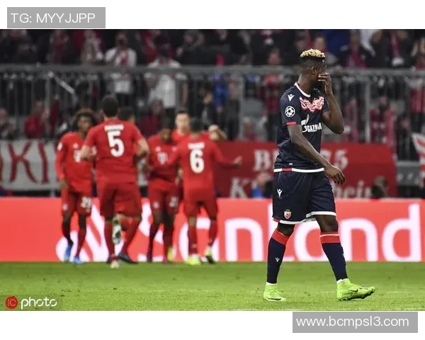 拜仁慕尼黑迎战贝尔格球队全力争胜展现实力与风采